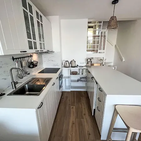 Coudalere-les Hebrydes-2 By Interhome *