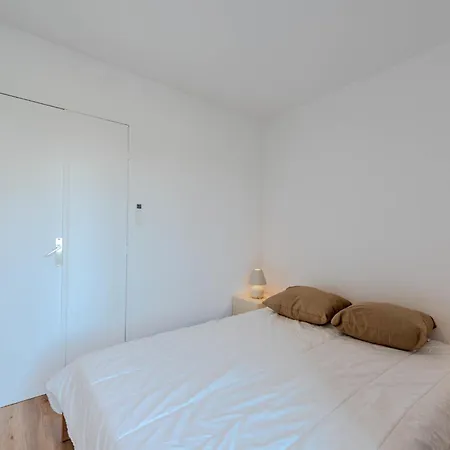 Coudalere-les Hebrydes-2 By Interhome *